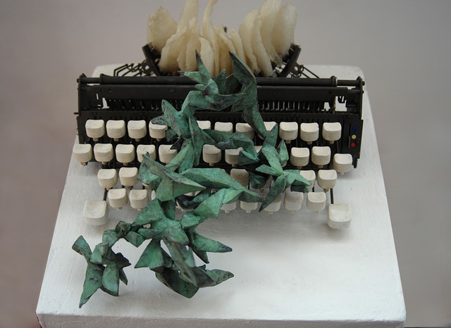 Reshaped typewriting machine